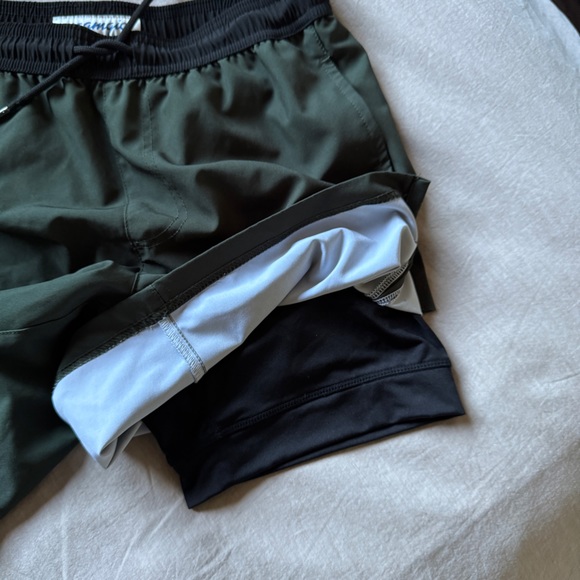 Maaamgic 5.5 INSEAM 2 IN 1 STRETCH SHORT LINER DARK GREEN SWIM SHORTS - Picture 3 of 5